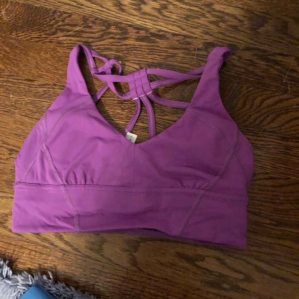 Lululemon sports bra!